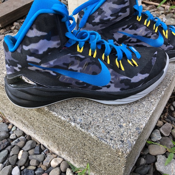 Nike 7.5 Hyperdunk basketball sneakers - Picture 2 of 7